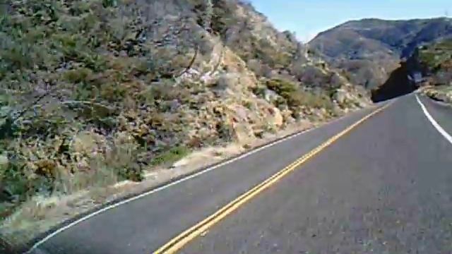 Angeles Crest Highway (ACH) in Southern California Yamaha FZ6R Forum ride 1/14/2014 смотреть онлайн