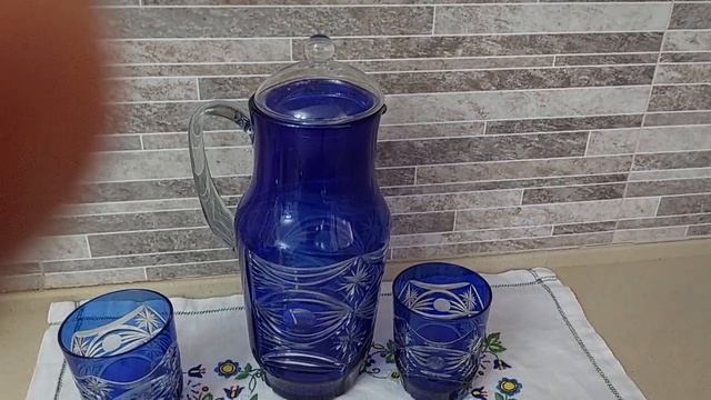 КОЛЛЕКЦИЯ СОВЕТСКИХ кувшинов из цветного СТЕКЛА и БОГЕМСКОГО хрусталя смотреть онлайн