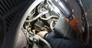 Замена генератора Suzuki SX4 (M16A)