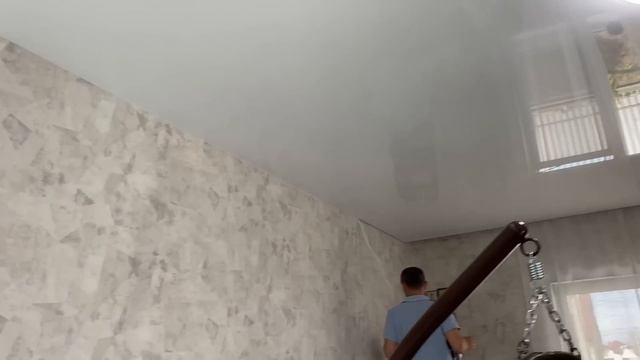 Дом на юге?1️⃣3️⃣1️⃣БУЗЫ.Чистка подоконника от клея.Дожди.Закончили ремонт или НЕТ?! #домнаюге смотреть онлайн