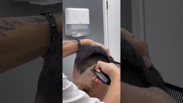 French crop corte de garnacho #tutorial #hairstyle #fade #fachero #barberia смотреть онлайн