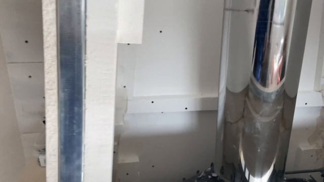 Камин в жилом доме. На что обратить внимание при монтаже! смотреть онлайн