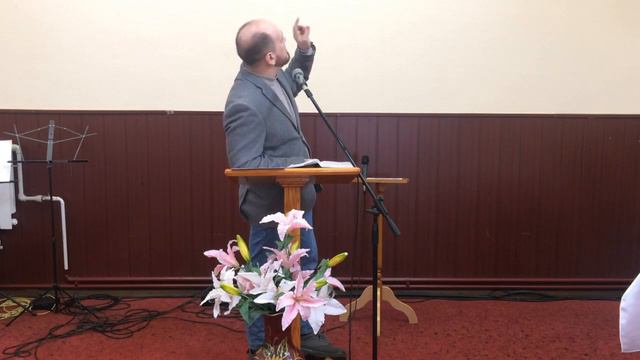 "Крест - бремя или благословение?" Евангелие от Матфея 16-21:25; Титу 2-11:14 смотреть онлайн