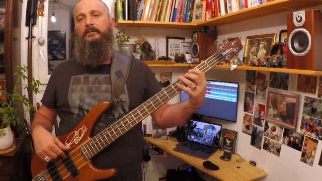 Evil Woman, Don't play this games with me - Bass cover of Black Sabbath смотреть онлайн