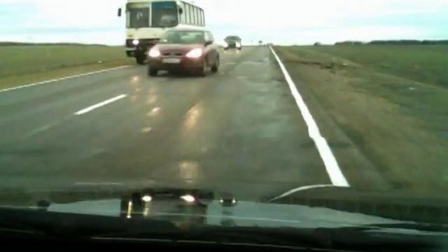 Небезопасный обгон.mpg смотреть онлайн