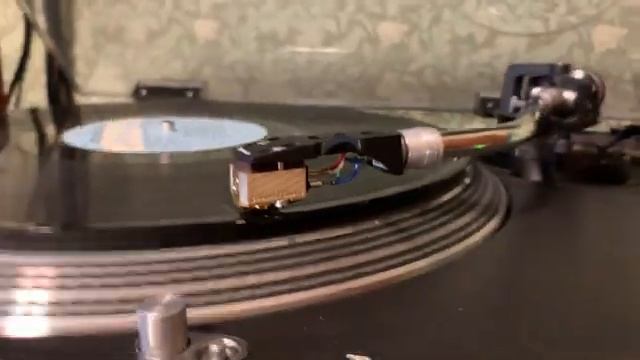 Accuphase C-280 предусилитель. Демонстрация работы 2. Режим Фонокорректор MC. смотреть онлайн
