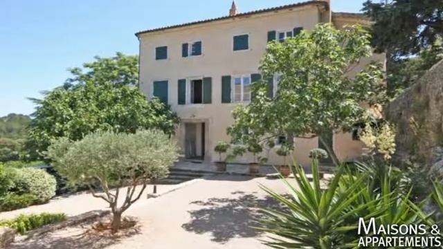 LES ARCS-SUR-ARGENS - MAISON A VENDRE - 550 m² - 26 pièces смотреть онлайн