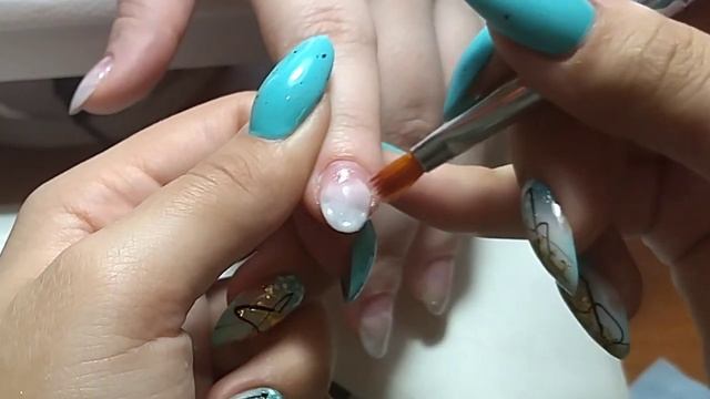 КРОВАВАЯ КУТИКУЛА?/Как быть? Коррекция в мед.институт? #маникюр #коррекцияногтей #тонкиеногти #ногт смотреть онлайн