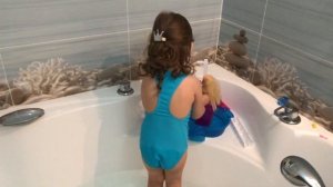 Барби !Русалка  "Rainbow Lights Mermaid. Радужная русалочка"  Barbie Барби отдыхает в бассейне