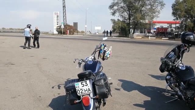 Мото байкеры прогулка Алматы / как мотоциклисты отдыхают смотреть онлайн