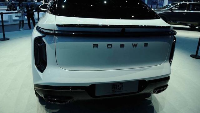 Кроссовер по цене Лады XRAY с нормальным двиглом на 231 лошадь - Roewe Whale смотреть онлайн