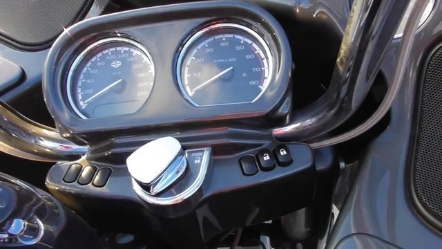 Harley Davidson CVO Road Glide Ultra смотреть онлайн