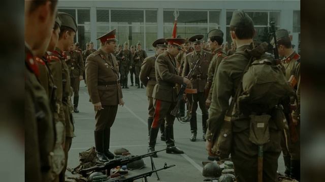 ТАЙНЫ СОВЕТСКОЙ АРМИИ: ПРИЗЫВНИКИ ИЗ КАКИХ РЕСПУБЛИК СТАНОВИЛИСЬ ЛЮБИМЧИКАМИ КОМАНДИРОВ смотреть онлайн