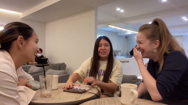 Необычные выходные в Сеуле? Выпускной | Традиционная медицина Кореи | Кафе Nudake #WeeklyVlog #Влог смотреть онлайн