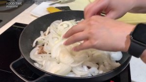 Как правильно пожарить мясо, а самое главное вкусно. СВИНАЯ СКОВОРОДКА с луком