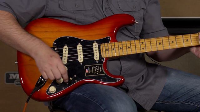 First Look! Fender American Ultra Luxe Stratocaster смотреть онлайн