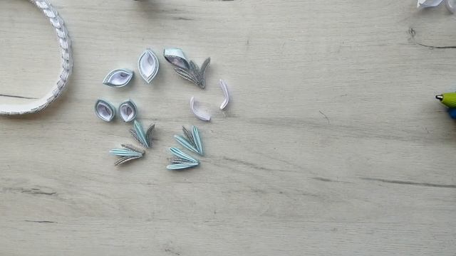 Зимнее украшение. Корона канзаши из атласных лент /МК DIY Kanzashi Crown