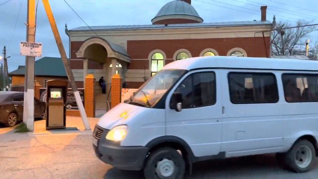 Общий сельский ифтар в центральной мечети. Сантлада, Первомайское. 20.04.2022г смотреть онлайн