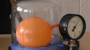 Насос Комовского. Вакуум. Опыт. Физика 8 класс