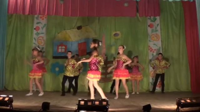 коллектив "Взрыв" - танец "моя Марусечка" смотреть онлайн