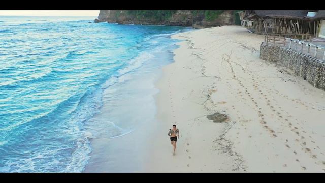 ANDREA DIAN UNTUK PERTAMA KALINYA WORKOUT DI PINGGIR PANTAI, BIMO FOKUS UNTUK CARDIO DENGAN LARI!!! смотреть онлайн