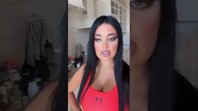 Я не хочу работать, я хочу много денег и отдыхать🙈 смотреть онлайн