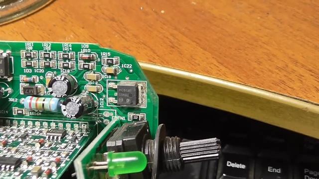 Ресанта 190К. Искрит, свистит и не варит. Дежурка без трансформатора. смотреть онлайн