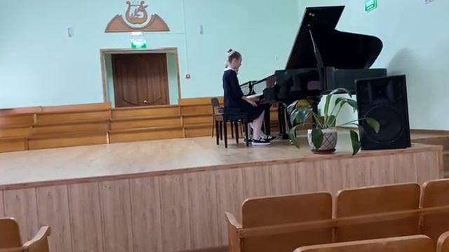 И.Бах "Бурре", П.Чайковский "Трепак", исп: Богданова У. и Романова В. смотреть онлайн