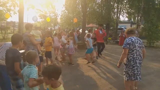 День Двора смотреть онлайн