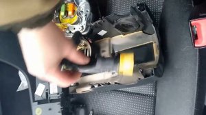 Заклинил замок зажигания Ауди, что делать??