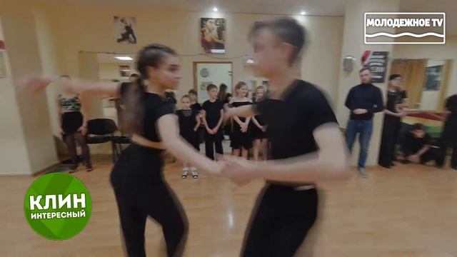Клин Интересный // Танцевальный коллектив "Династия" смотреть онлайн