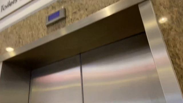 Otis Elevators Exit to Riverside at Oracle Shopping Centre in Reading (With Morgan) смотреть онлайн