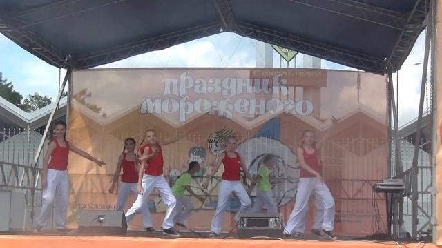 (Парк Сокольники,День мороженого 2013) смотреть онлайн