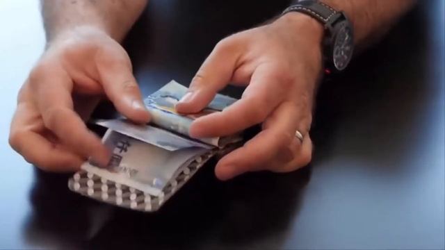 5 Best Slim Wallets for Men смотреть онлайн