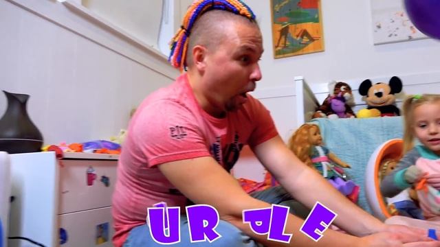 Learn colors with Balloons ! Kids and daddy have fun playtime with color song ! смотреть онлайн