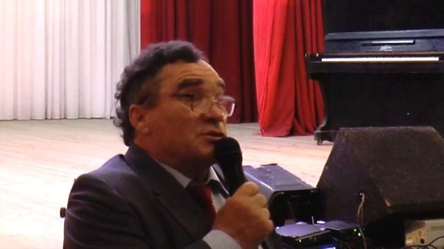 Потрясающие стихи читает автор Губарев Фёдор на фестивале Звёздное Пятигорье 5.11.2017 СКРТОО "СИМ" смотреть онлайн