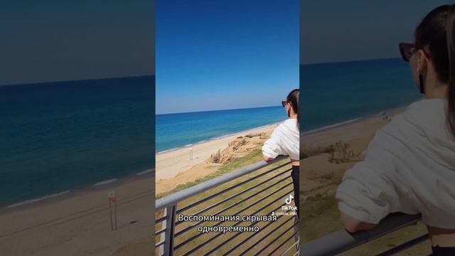 АВТОР И ЧТЕЦ: ВЛАДА "Между небом и землей" АВТОР МУЗЫКИ: Veaceslav Draganov "Cloud Drawings" смотреть онлайн