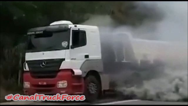 Axor Com Motor Disparado!