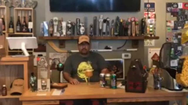 EPISODE 010: WHAT I'M SIPPIN' ON - Knife Fight In Space Tattered by Flag Brewery смотреть онлайн