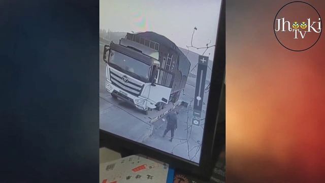 Most Funny Moments video on internet ?? ll Most Pakistani funny video on internet l Hum with Fun смотреть онлайн