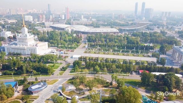 Колесо обозрения Солнце Москвы Август 2022 4K смотреть онлайн