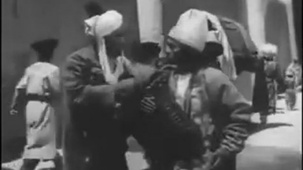 Абу Али ибн аль Хуссейн ибн Абдуллах ибн Сина 1000 лет назад перёд сказал.