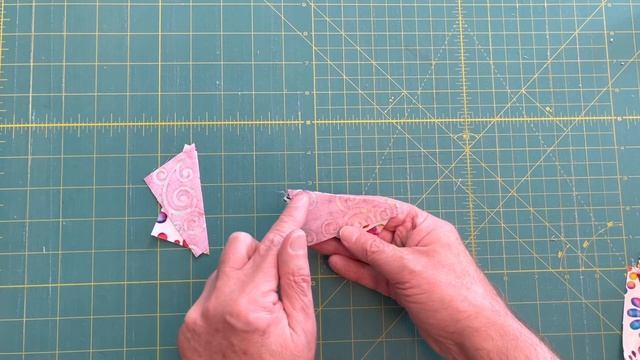 Making the Feeling Groovy Quilt with QT Fabric’s Brilliance Line смотреть онлайн