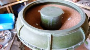 Сухое галтование нержавеющей стали в вибрационной круговой галтовке