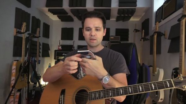 the GUITTO GGC-02 guitar CAPO!