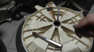 Замена подшипника в стиральной машине Индезит WG662