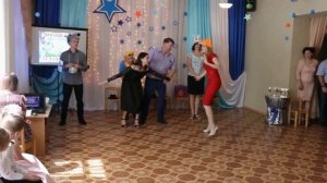 Сценка родителей на выпускном в детском саду  "Колобок"