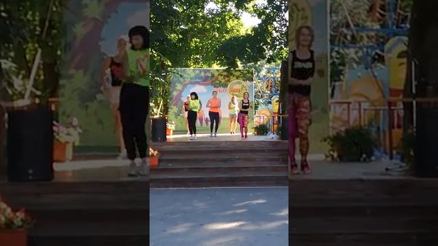 Мастер-класс танцев на мероприятии "экопарк2017"! смотреть онлайн