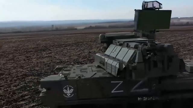 ЗРК "Тор-М2" Уничтожение цели .mp4 смотреть онлайн