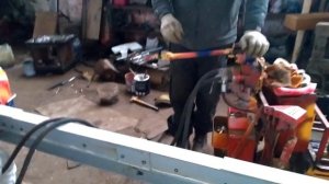 Удлинение  Газели.  Клепаем простейшим приспособлением без нагрева заклепок.